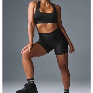 Alo Airlift Energy Short